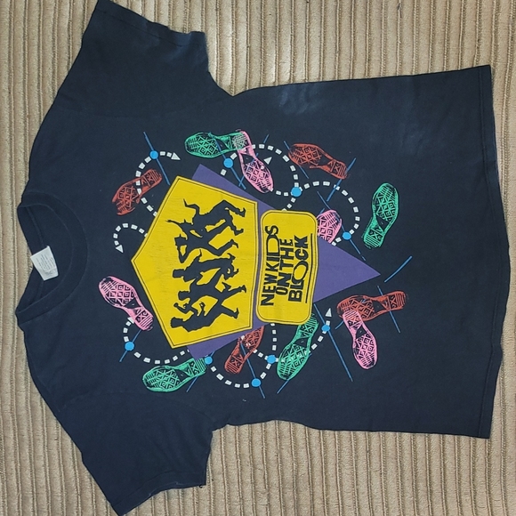 Vintage. Made in USA. Hanes. New Kids On The Block. RARE. Size Large. - Picture 1 of 6